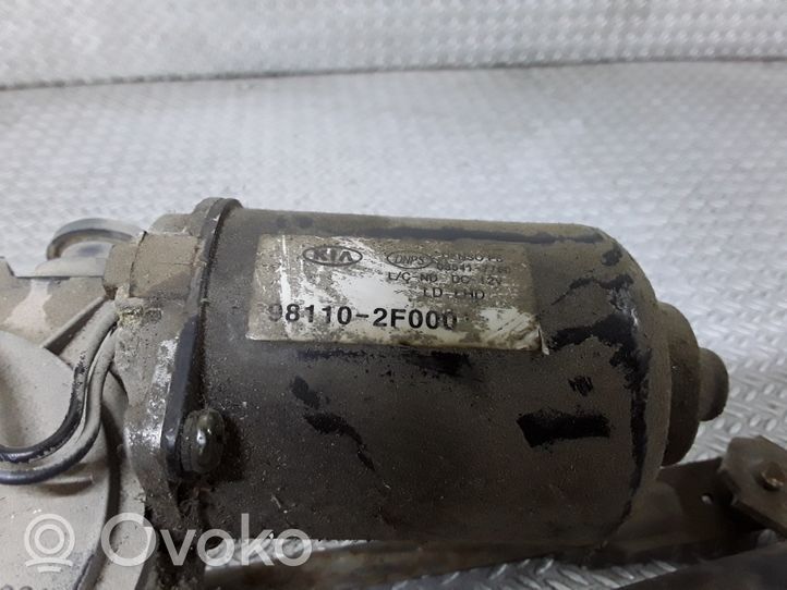 KIA Cerato Front wiper linkage and motor 981102F000