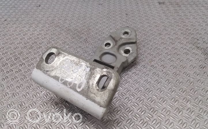 Opel Movano A Front door lower hinge 353526D