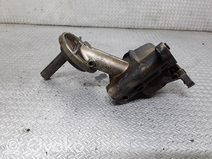 Volkswagen Touareg I Pompe à huile 059115105