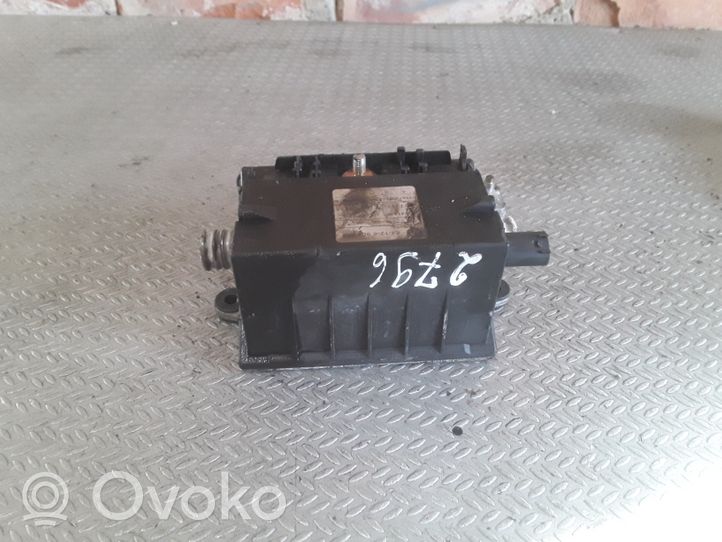 BMW 3 E46 Elektrinė variklio pašildymo sistema (papildoma) 64126904668