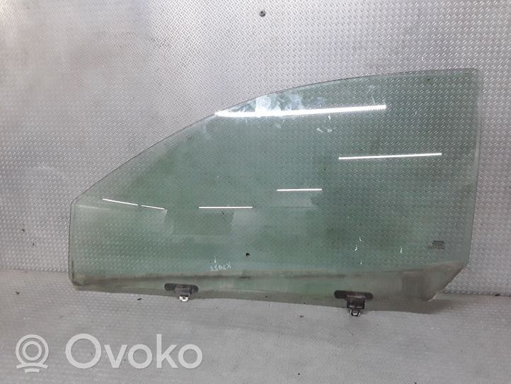 Toyota Yaris Front door window/glass (coupe) 