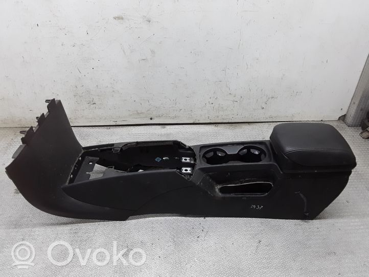 Volvo V50 Center console 8687408