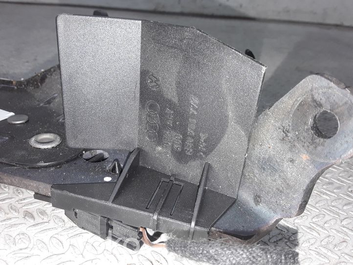 Audi A4 S4 B7 8E 8H Leva del freno a mano/freno di stazionamento 8E0711777