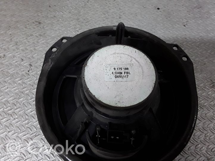 Nissan Primastar Garsiakalbis (-iai) priekinėse duryse 9175188