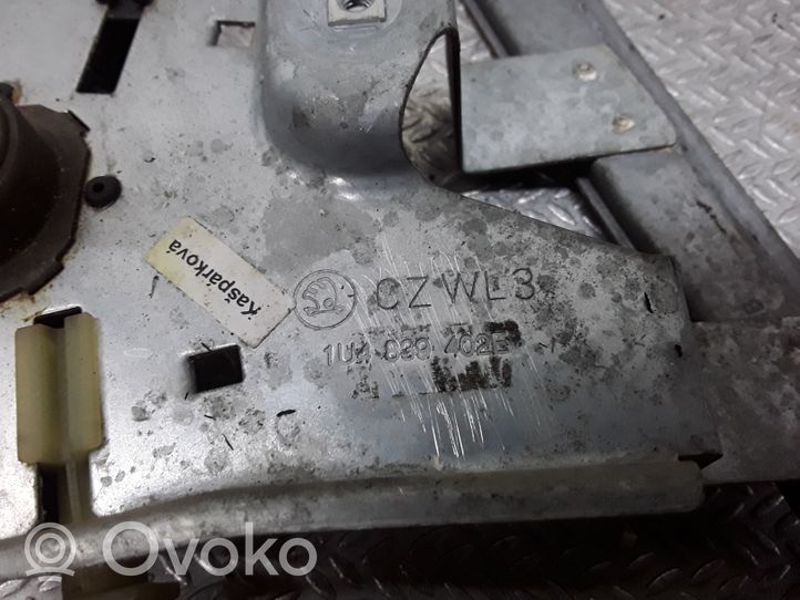 Skoda Octavia Mk1 (1U) Alzacristalli manuale della portiera posteriore 1U4839402E