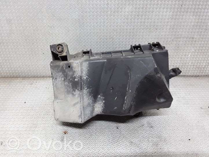 Volkswagen Golf IV Air filter box 1J0129620