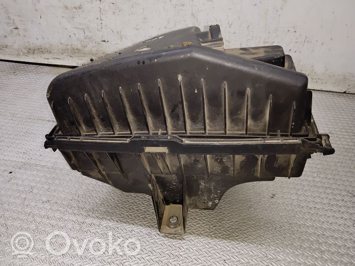 Volvo V70 Obudowa filtra powietrza 8626061