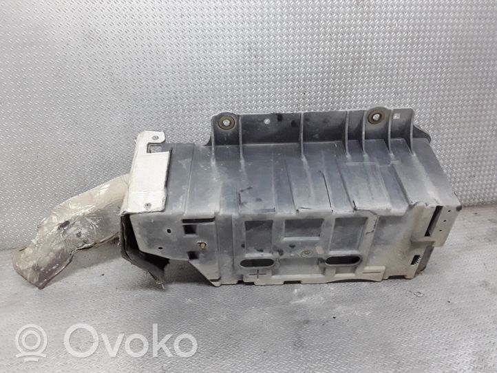 Renault Master II Battery box tray 