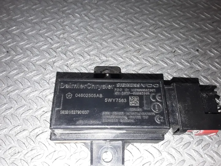 Chrysler 300 - 300C Sensore di pressione dello pneumatico 04602505AB