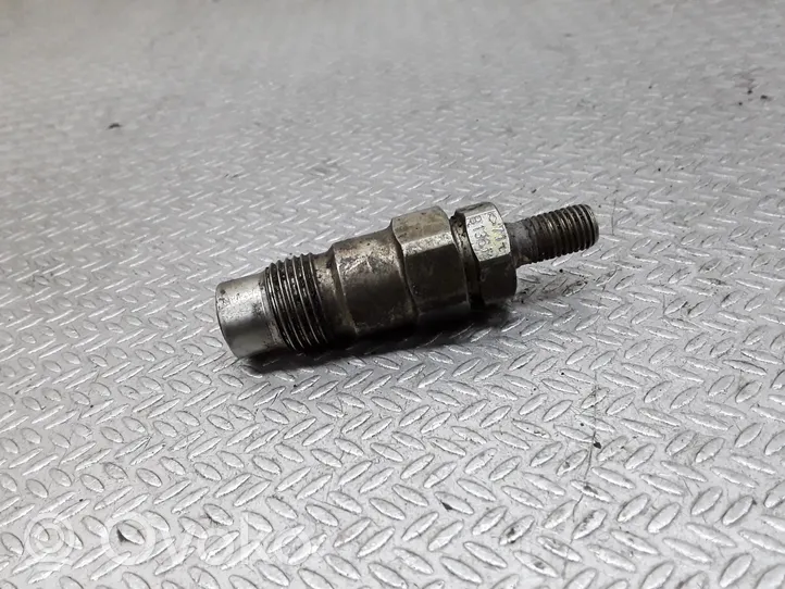 Nissan Sunny Injecteur de carburant 71B1361