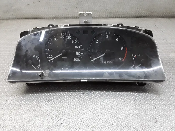 Toyota Corolla E110 Compteur de vitesse tableau de bord 8380002490A