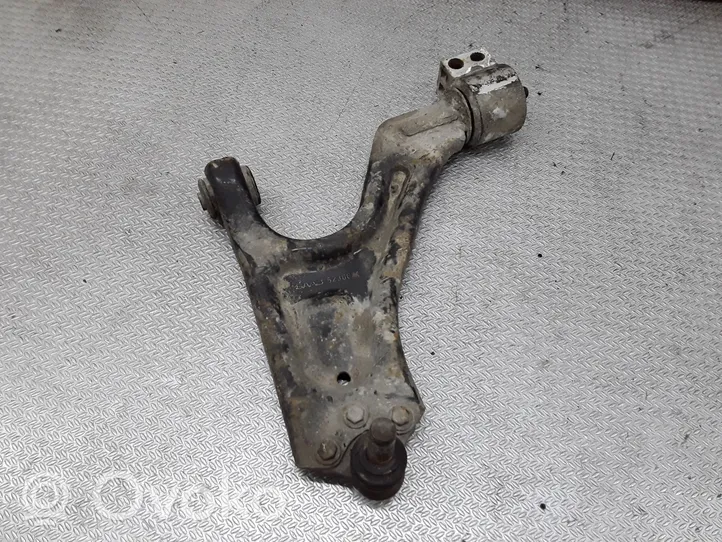 Saab 9-5 Fourchette, bras de suspension inférieur avant 5236641