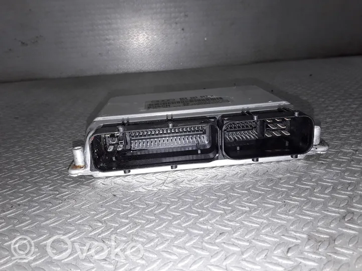 Audi A4 S4 B6 8E 8H Calculateur moteur ECU 8E0909557H