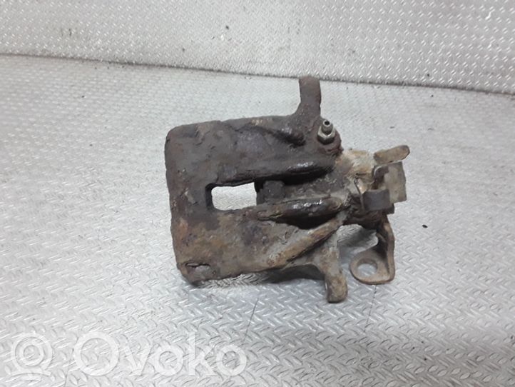 Opel Vivaro Rear brake caliper, 20.00 € RRR