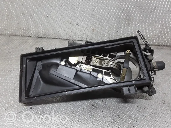 Audi 80 90 B3 Впрыскивание топлива, другое 0438121011