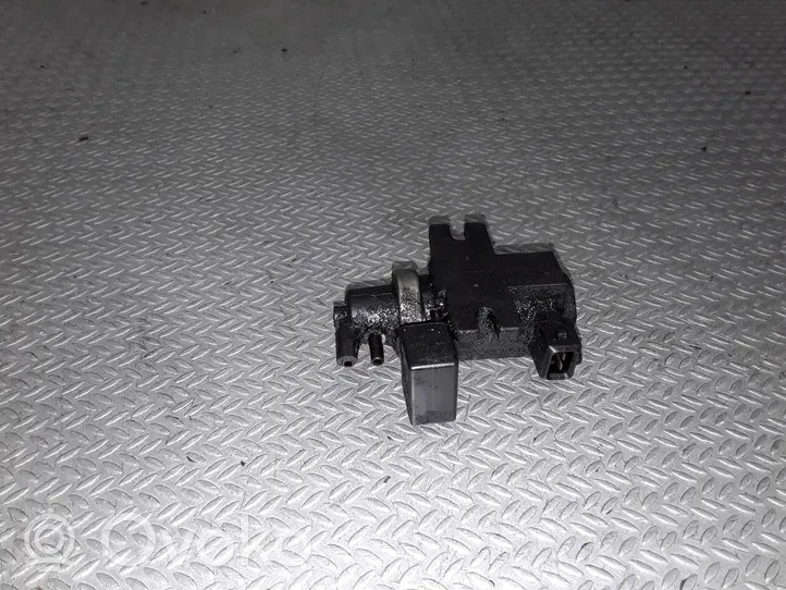 BMW X3 E83 Solenoidinis vožtuvas 72279600