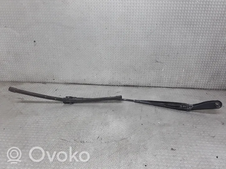 Volvo V50 Windshield/front glass wiper blade 30698239LHD