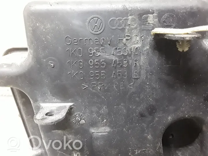 Volkswagen Caddy Zbiornik płynu do spryskiwaczy szyby przedniej / czołowej 1K0955453Q