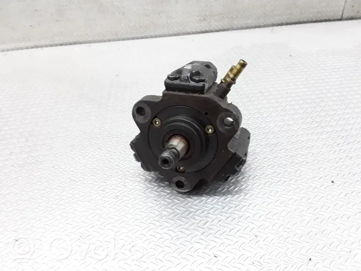 Renault Scenic I Polttoaineen ruiskutuksen suurpainepumppu 7700111010