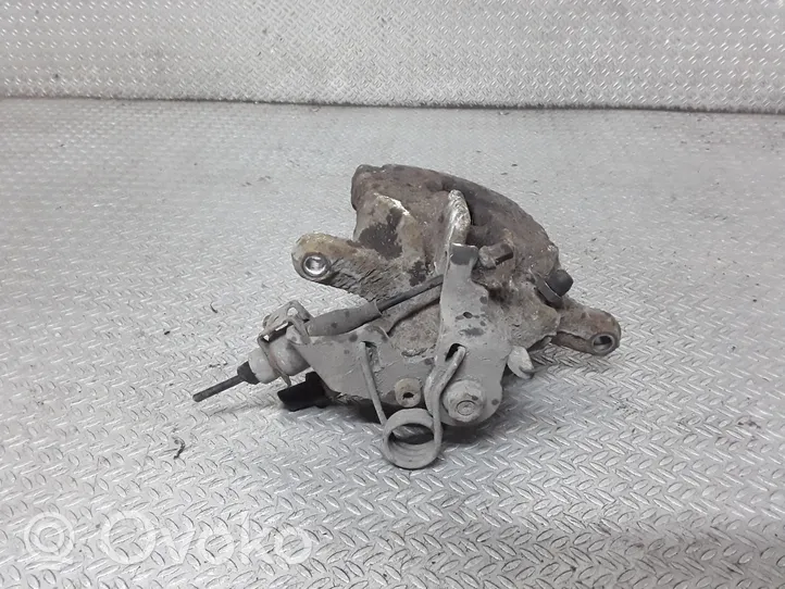 Volkswagen Transporter - Caravelle T4 Rear brake caliper 