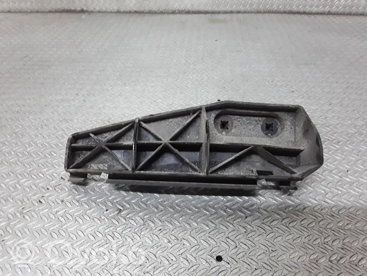 Toyota Corolla Verso AR10 Soporte de montaje del parachoques trasero 525620F010