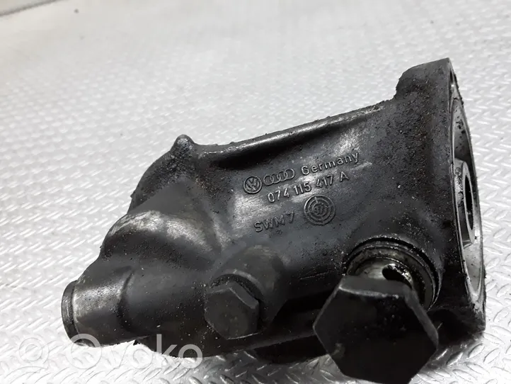 Volkswagen Transporter - Caravelle T4 Halterung Ölfilter / Ölkühler 074115417