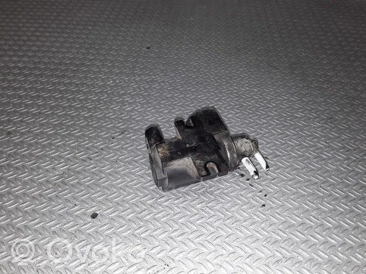 Audi A4 S4 B7 8E 8H Turboahtimen magneettiventtiili 8E0906627C