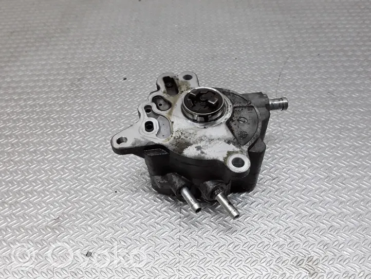 Audi A3 S3 8P Vacuum pump 03G145209