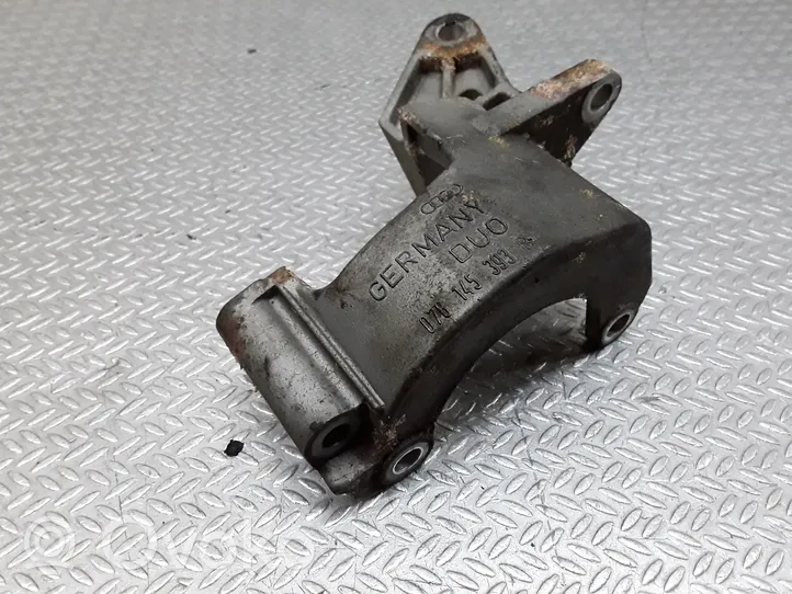 Audi A6 S6 C5 4B Supporto di montaggio della pompa del servosterzo 078145393B