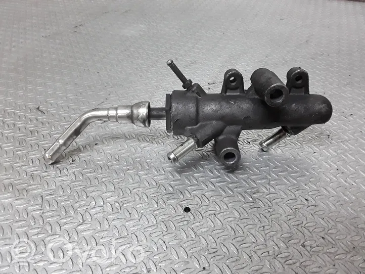 Saab 9-3 Ver2 Régulateur de pression de carburant 000552048010