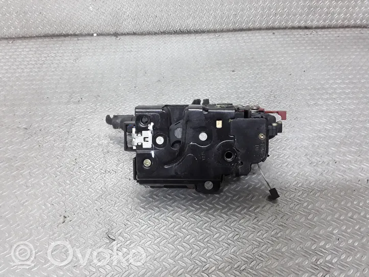 Volkswagen Golf V Zamek drzwi tylnych 7L0839016