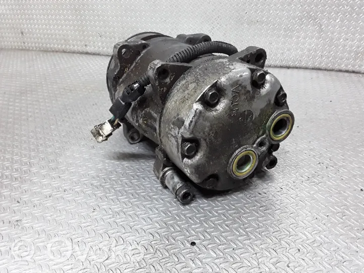 Peugeot 806 Compresor (bomba) del aire acondicionado (A/C)) 9640486480