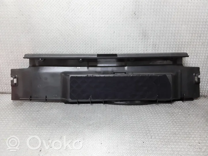 Audi A3 S3 8L Bagažinės slenksčio apdaila 8L0863471B