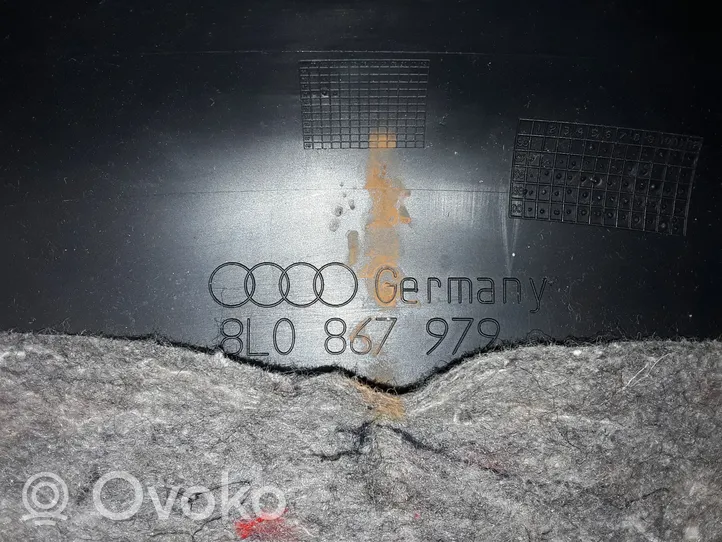 Audi A3 S3 8L Bagāžnieka pārsega dekoratīvā apdare (komplekts) 8L0867979