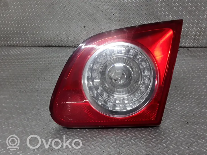 Volkswagen PASSAT B6 Luces portón trasero/de freno 3C5945094E