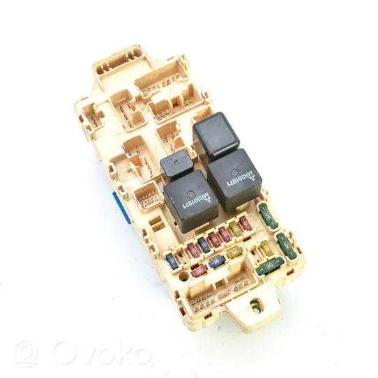 Mitsubishi Pajero Fuse module MR4459