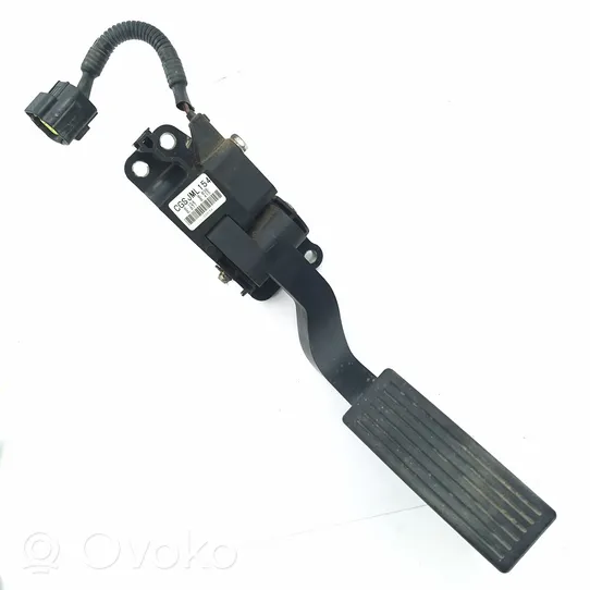 Hyundai Accent Accelerator throttle pedal 327261G800