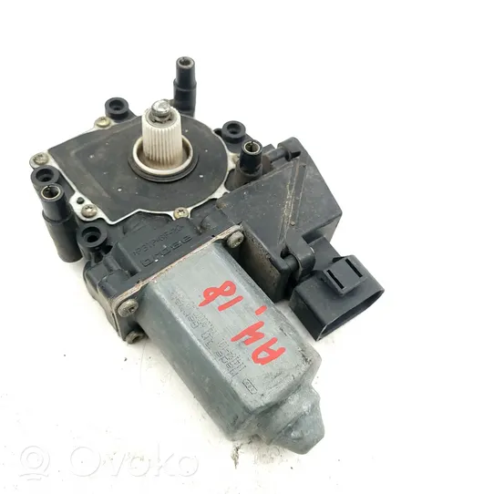 Audi A4 S4 B5 8D Motorino alzacristalli della portiera anteriore 114184101