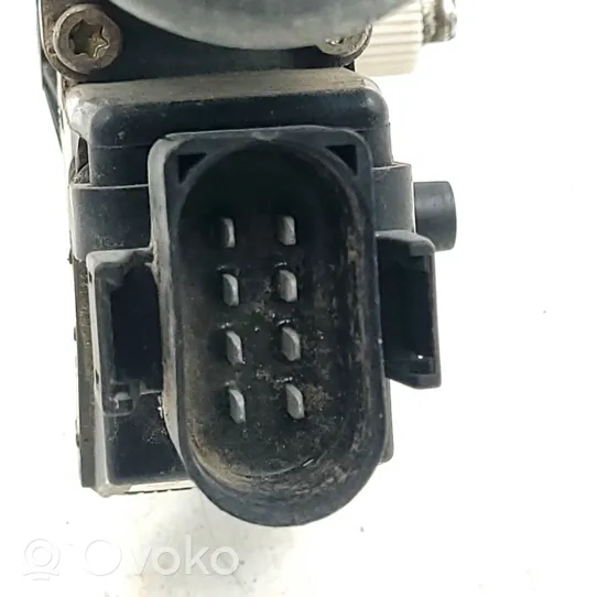 Audi A4 S4 B5 8D Motorino alzacristalli della portiera anteriore 114184101