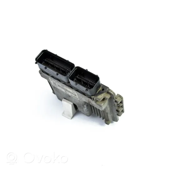 KIA Ceed Komputer / Sterownik ECU i komplet kluczy 39113-27710