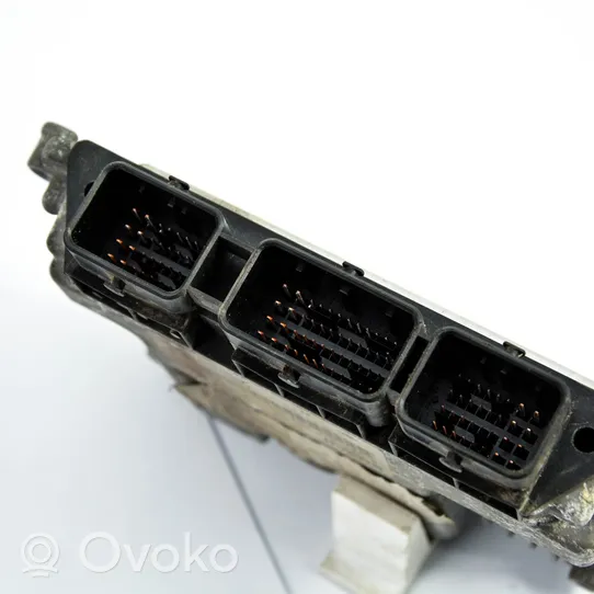 Renault Megane II Komputer / Sterownik ECU i komplet kluczy 8200305678