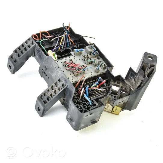 Mitsubishi Pajero Fuse module MR583210