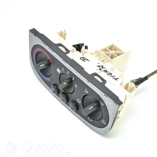 Opel Tigra B Climate control unit 0900206