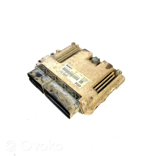 Opel Astra H Juego de cerradura y set ECU del motor 0281011668