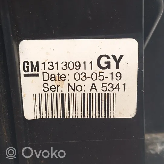 Opel Vectra C Ātrumu pārslēgšanas svira 13130911