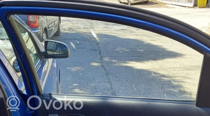 Chevrolet Aveo Slankiojančių durų stiklas 