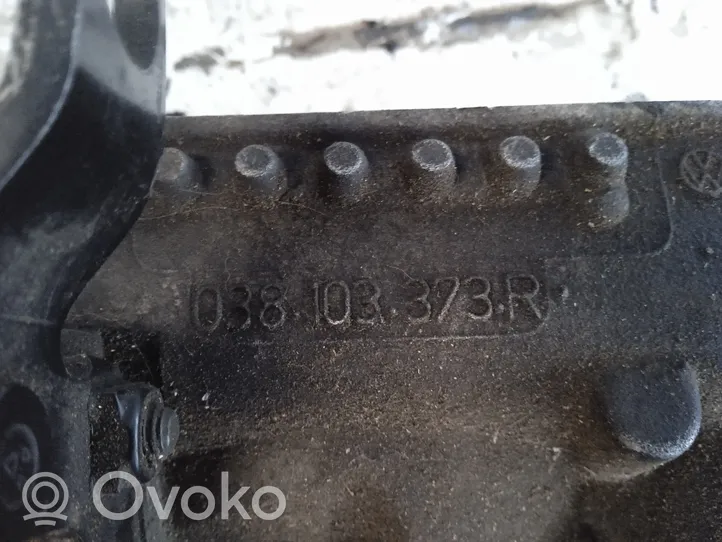 Volkswagen Golf V Kita variklio galvutės detalė 038103373R