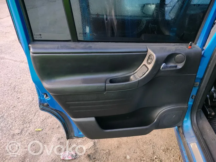 Opel Zafira A Juego interior 