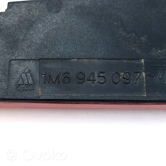 Seat Leon (1M) Papildomas stop žibintas 1M6945097