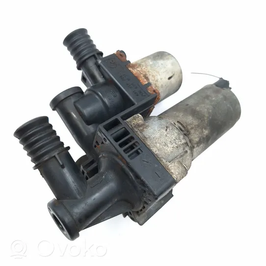 BMW 3 E46 Water pump 8369807